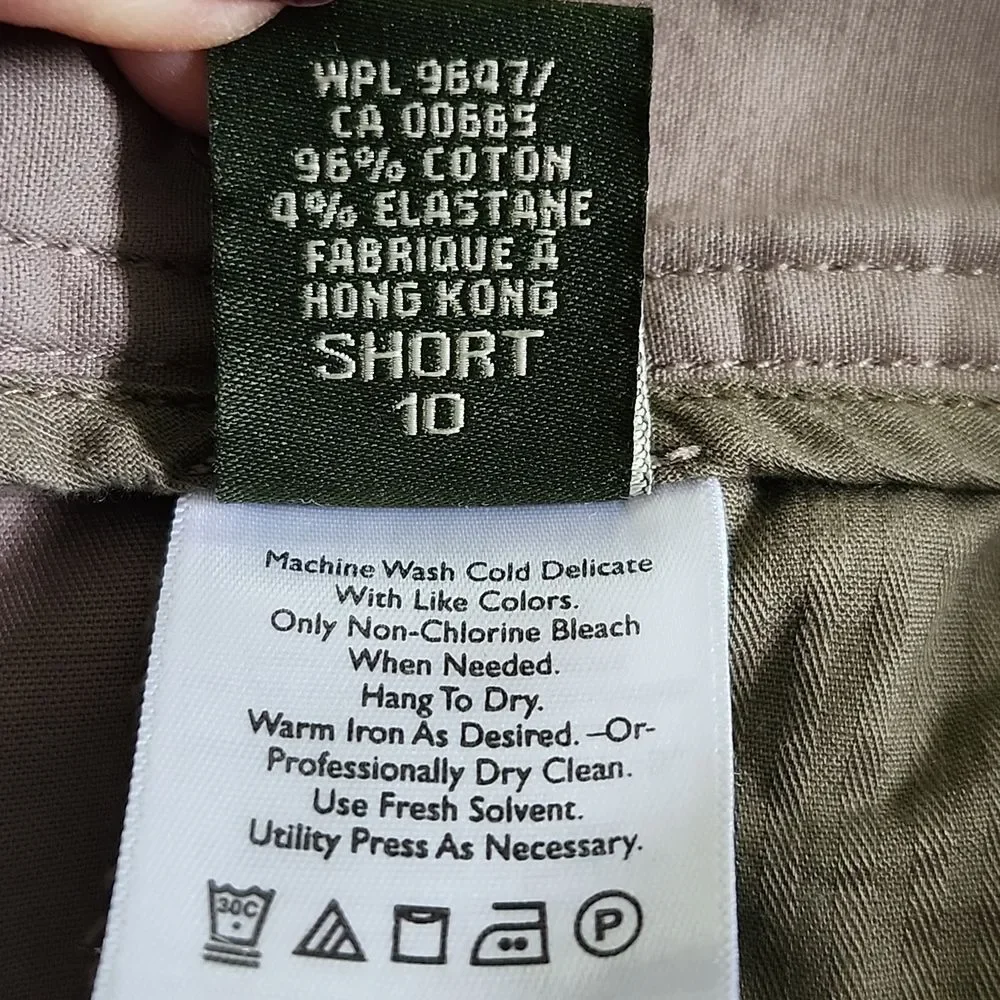 Eddie Bauer Blakely Fit, 96% cotton, wide leg, flat front chino khaki pants, 10S
